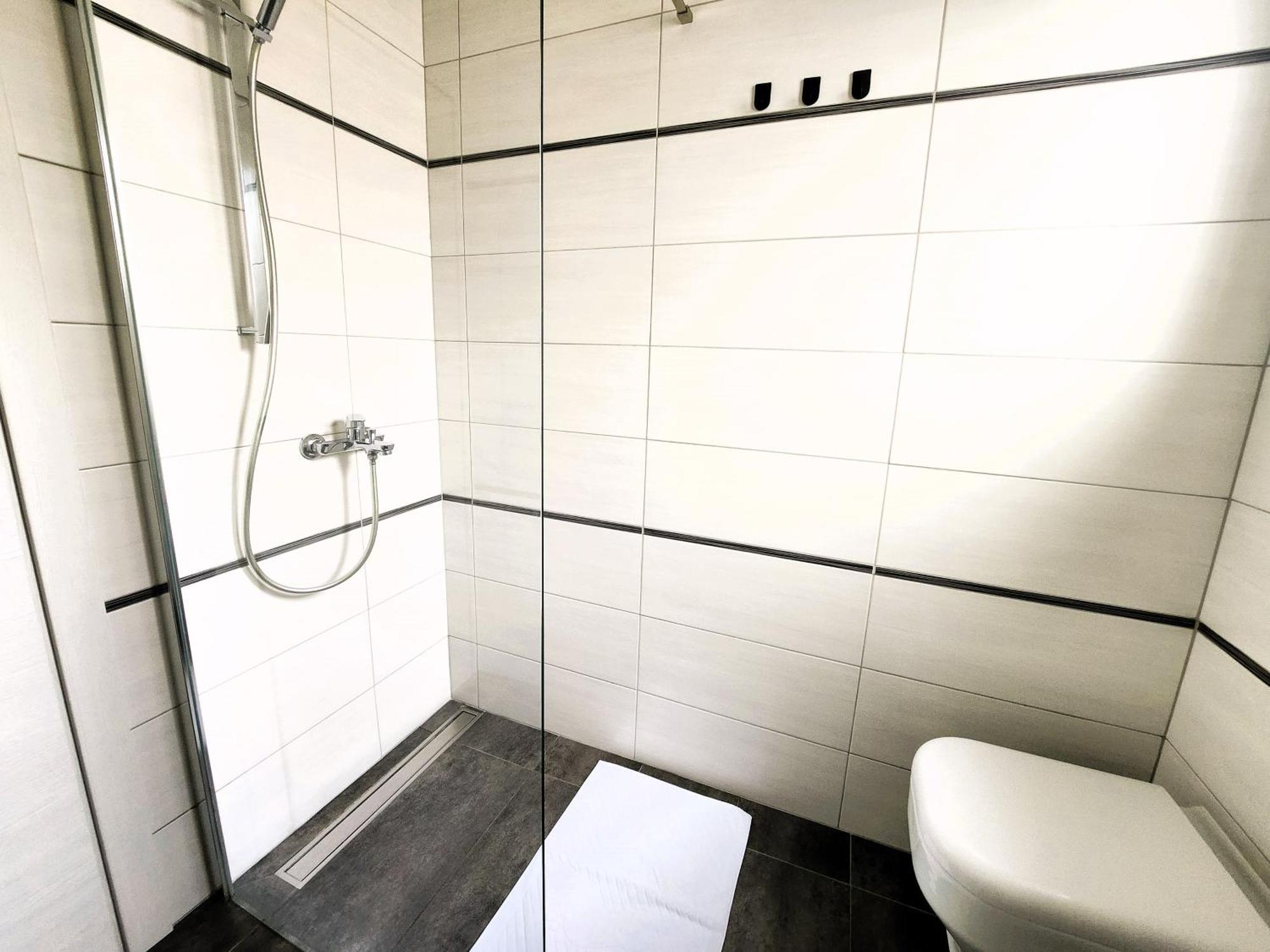 Apartments Maestral Малинска Экстерьер фото